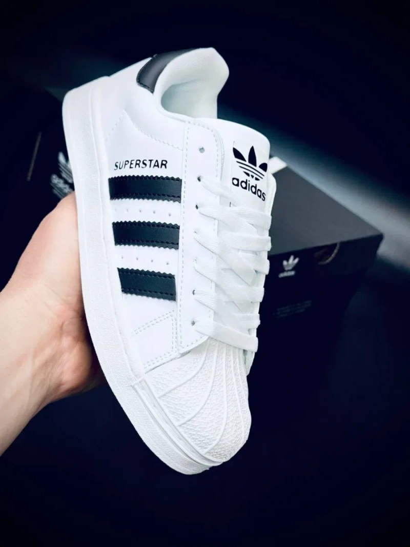 Adidas Superstar • незмінна класика серед кросівок • жіночі кросовки адідас • адідас суперстар • шкіряні жіночі красовки адідас • adidas жіночі — фото 3