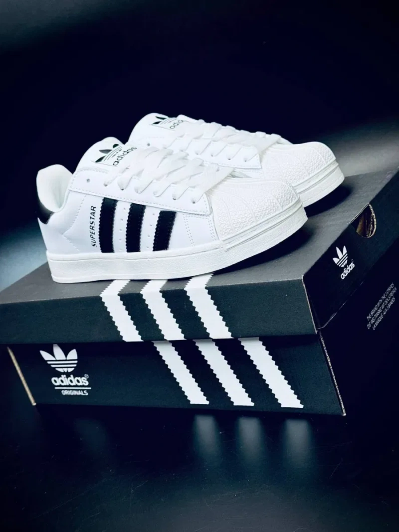 Adidas Superstar • незмінна класика серед кросівок • жіночі кросовки адідас • адідас суперстар • шкіряні жіночі красовки адідас • adidas жіночі — фото 7