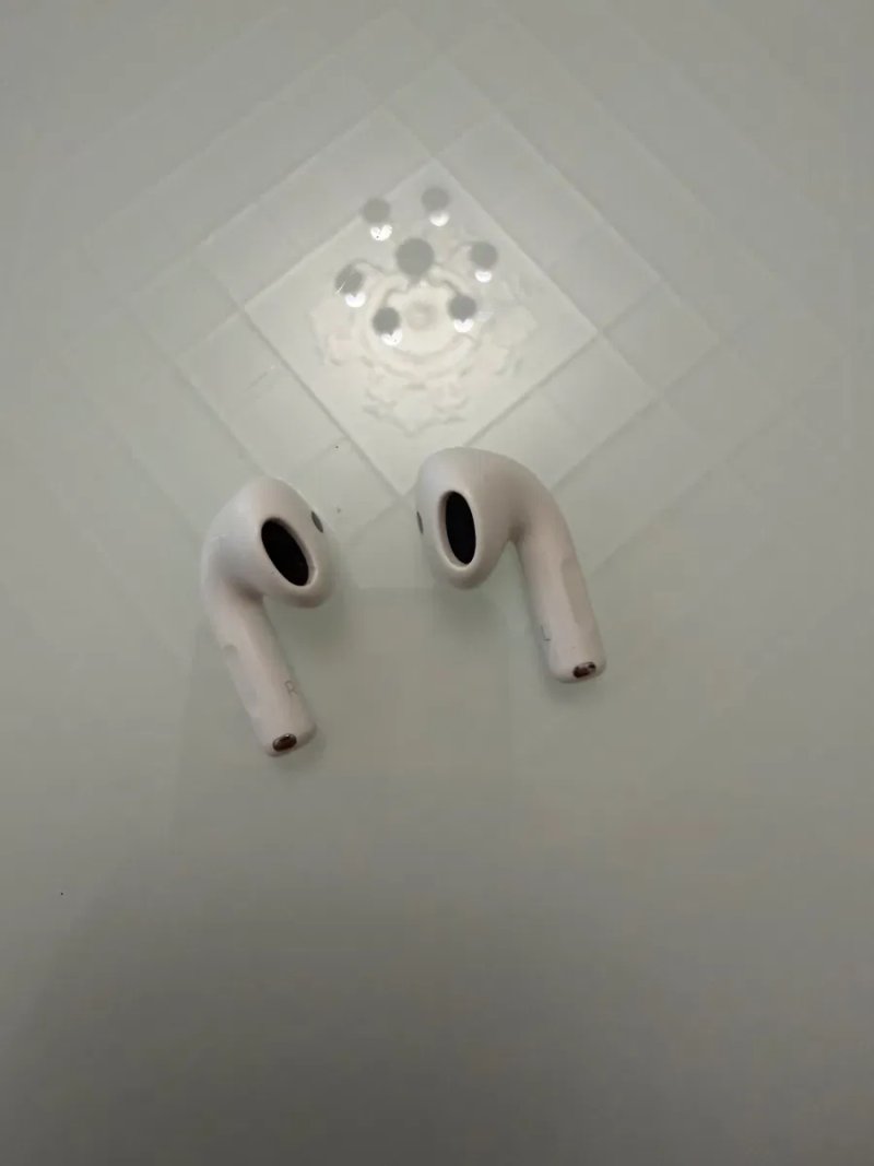 Airpods 4  лівий оригінал — фото 6