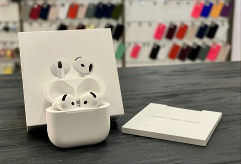 AirPods 4 (MXP63) Нові Магазин Гарантія