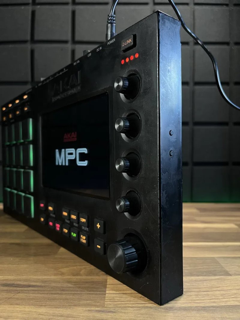 AKAI MPC Touch (Доставимо кур’єром — БЕЗКОШТОВНО!) — фото 7