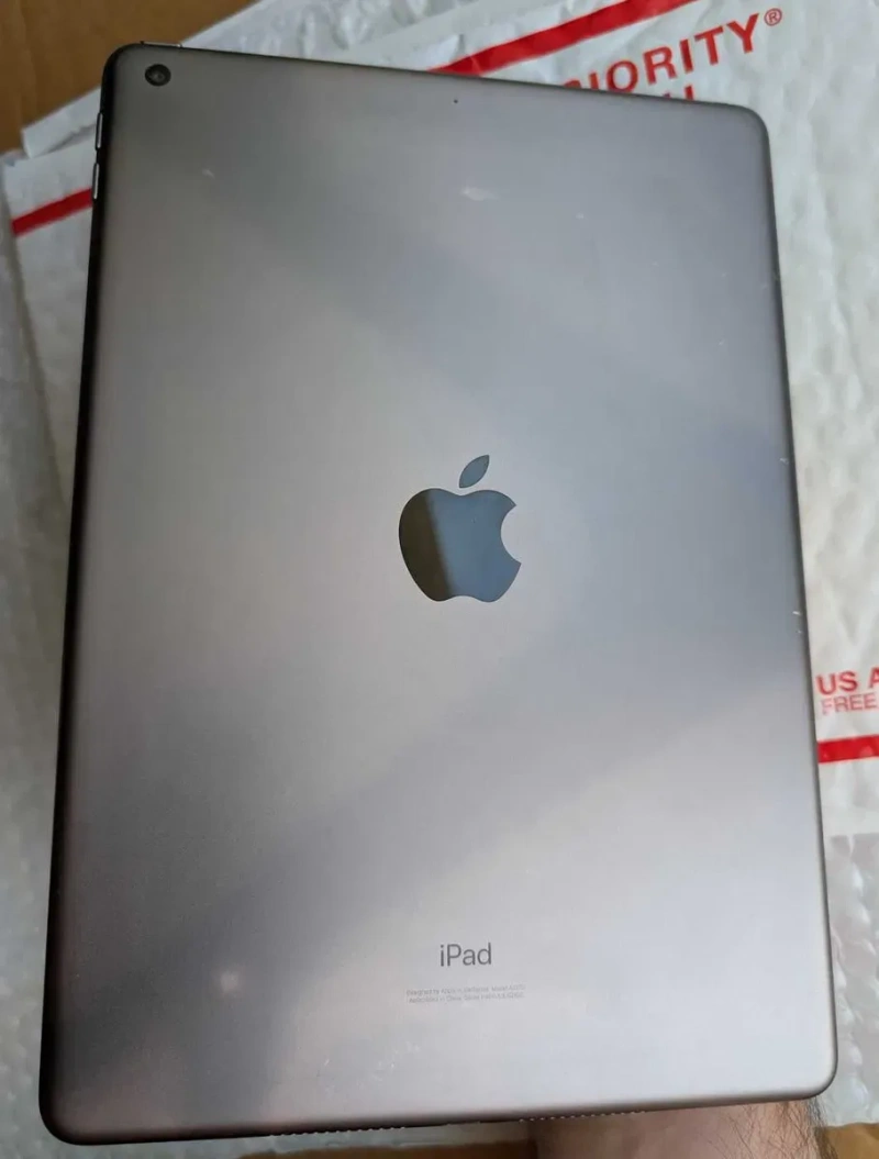актуальний iOS 26 без обмежень та ремонтів Apple iPad 8 th 10.2" 32gb — фото 6