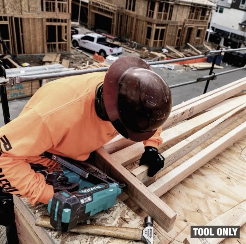 Акумуляторний каркасний нейлер,цвяхозабивач Makita XNB03(DBN901) 18v — фото 4