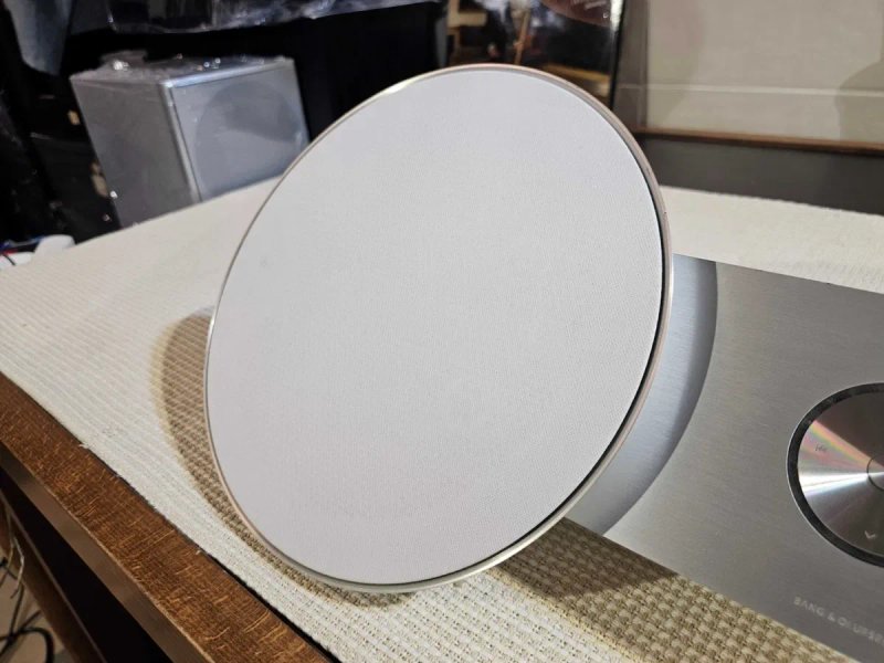 Акустическая система Bang&Olufsen BeoSound 8 — фото 5
