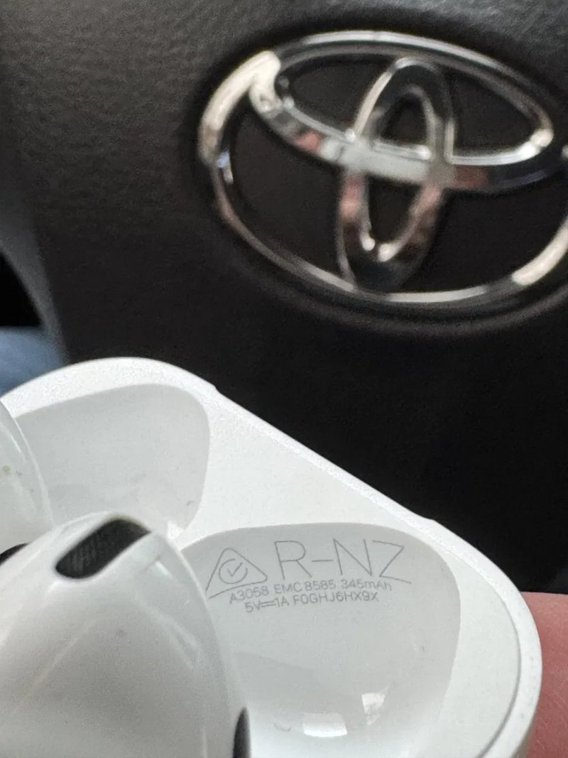 Apple airpods 4 active noise — фото 6