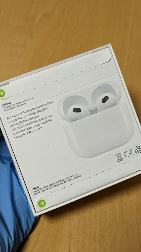 Apple AirPods MME73AM/A White — фото 2