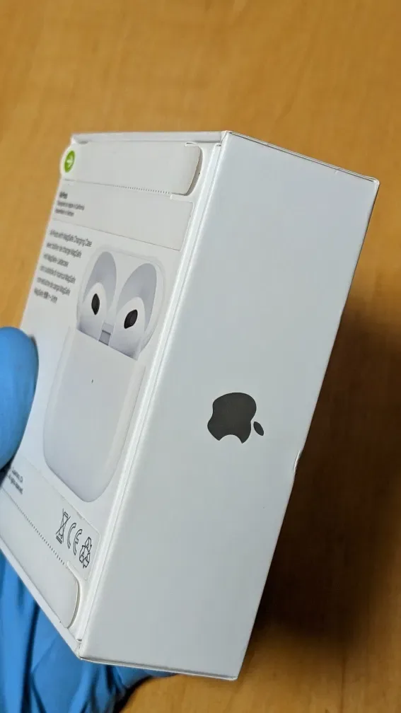 Apple AirPods MME73AM/A White — фото 3