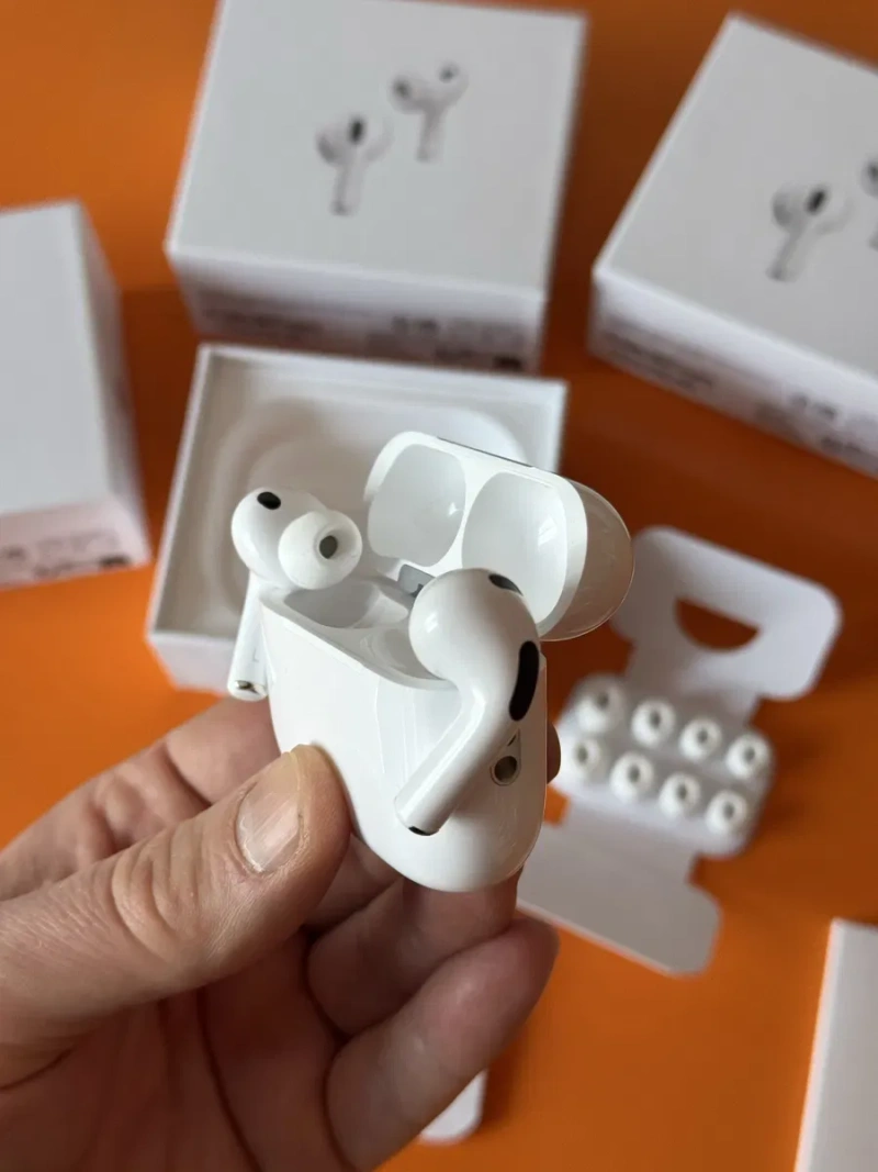 Apple Airpods Pro 3 - навушники з шумопоглинанням — фото 2
