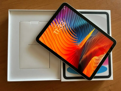Apple iPad 10./ 64 gb/ Wi-Fi . Silver.
