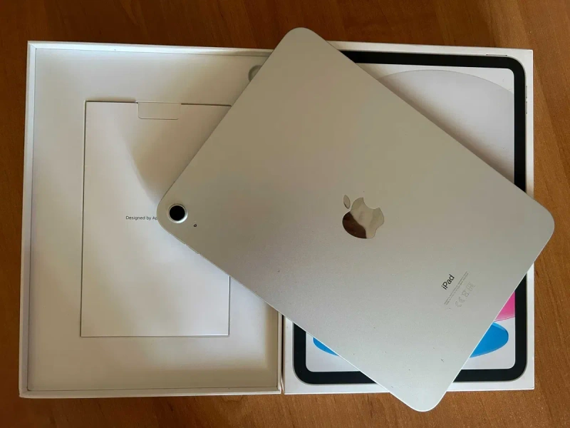 Apple iPad 10./ 64 gb/ Wi-Fi . Silver. — фото 3