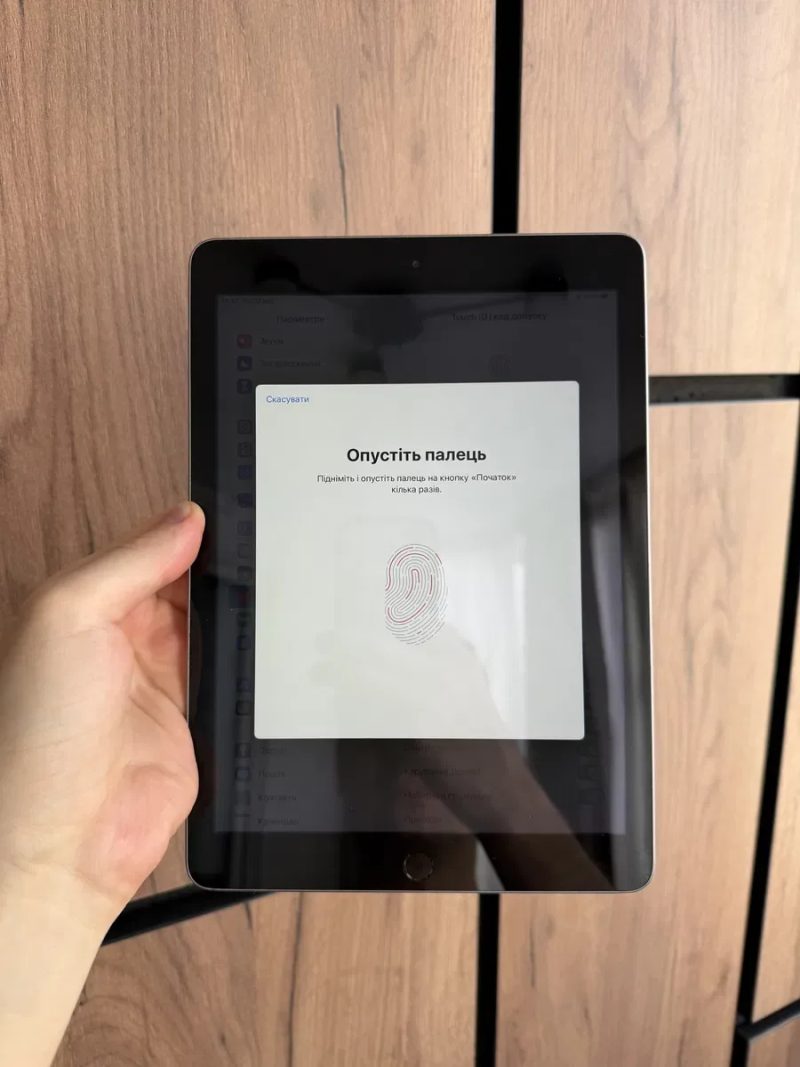 Apple iPad 5 32gb Wi-Fi — фото 3