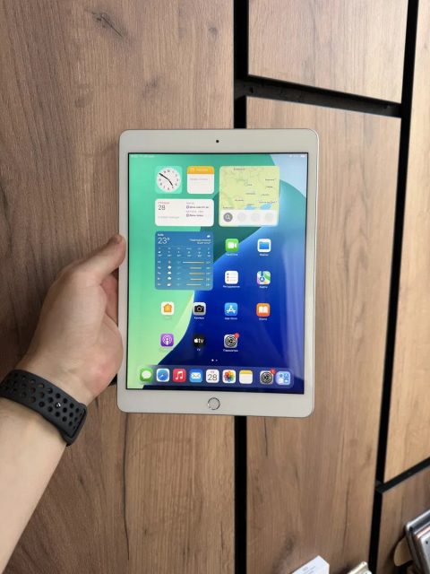 Apple iPad 7 128 gb Wi-Fi