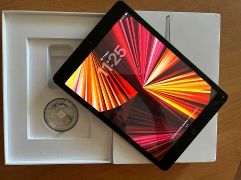 Apple iPad 9./ 64 gb/ Wi-Fi + LTE.