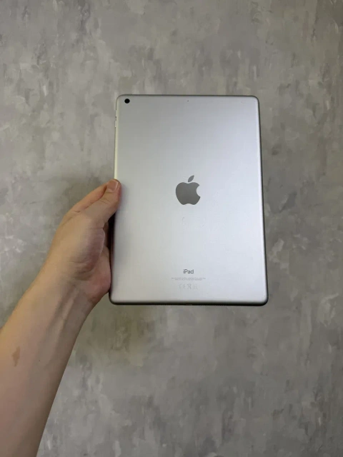 Apple iPad 9 64GB Wi-Fi, акумулятор 96%