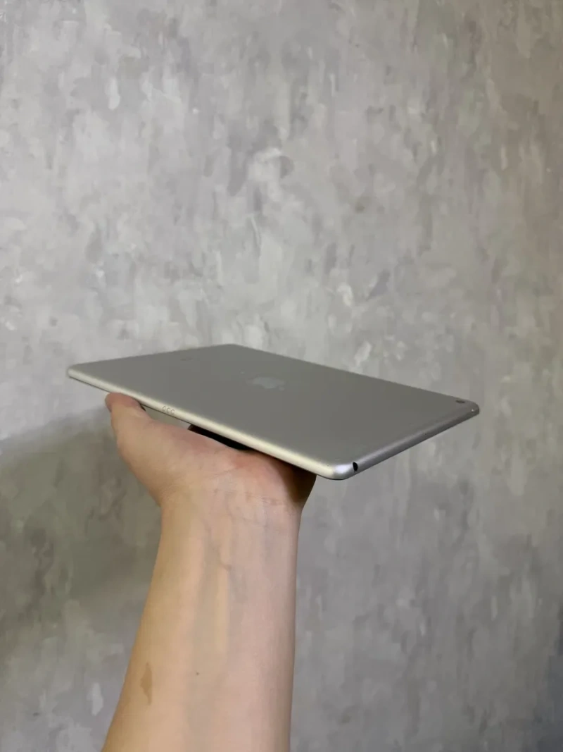 Apple iPad 9 64GB Wi-Fi, акумулятор 96% — фото 8