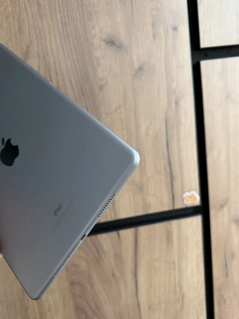 Apple iPad Pro 10.5 64gb  Wi-Fi + LTE | 120 герц — фото 8