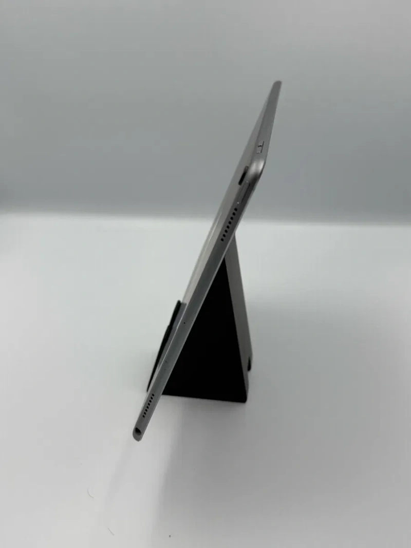 Apple iPad Pro 10.5 Wifi 64gb Space Gray 120 герц екран — фото 2