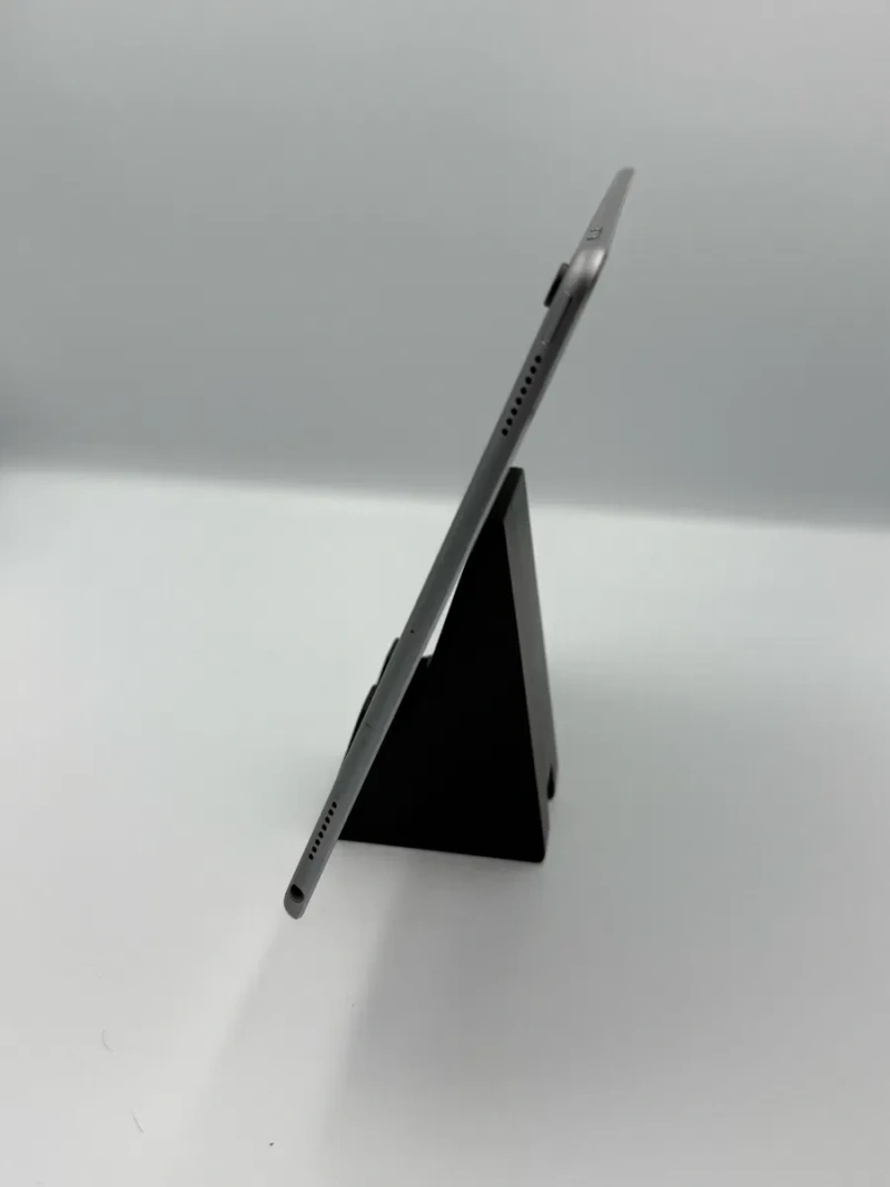 Apple iPad Pro 10.5 Wifi 64gb Space Gray 120 герц екран — фото 4