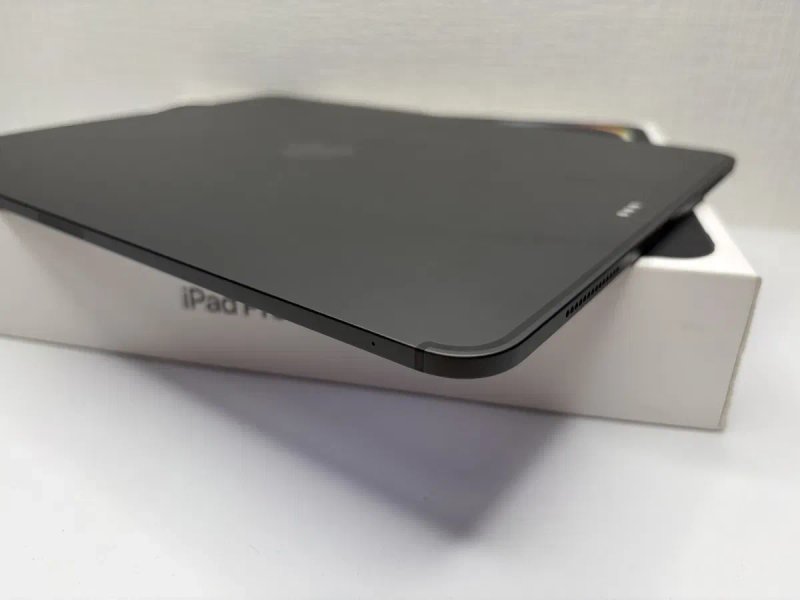 Apple iPad Pro 13 M5 (2025) 12/256GB Wi-Fi + Cellular Space Black open box — фото 4
