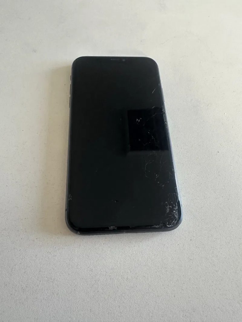Apple iphone 11 64gb Neverlock black — фото 2