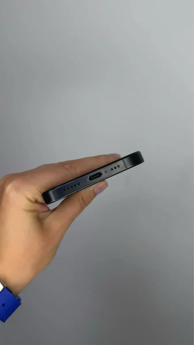 Apple iPhone 15 Pro 256GB Black Titanium 100% Neverlock — фото 6