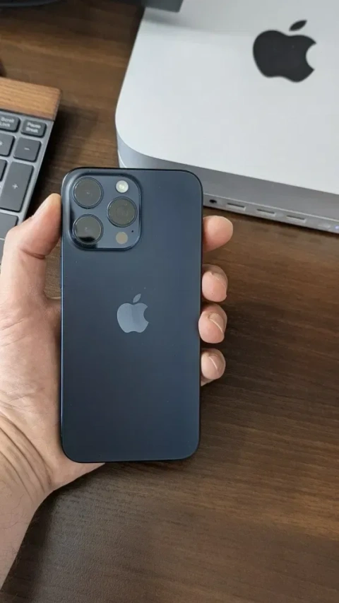 Apple Iphone 15 Pro Max 512Gb, 2 фізичні сім, без ремонтів, екран ідеал, встановлено скло антишпигун АКБ 88%.