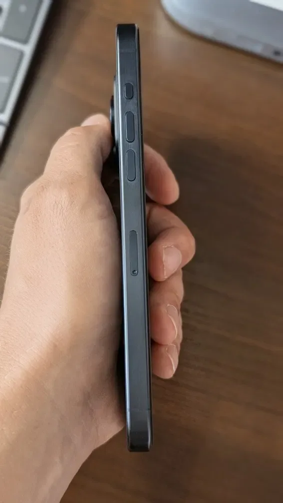 Apple Iphone 15 Pro Max 512Gb, 2 фізичні сім, без ремонтів, екран ідеал, встановлено скло антишпигун АКБ 88%. — фото 5