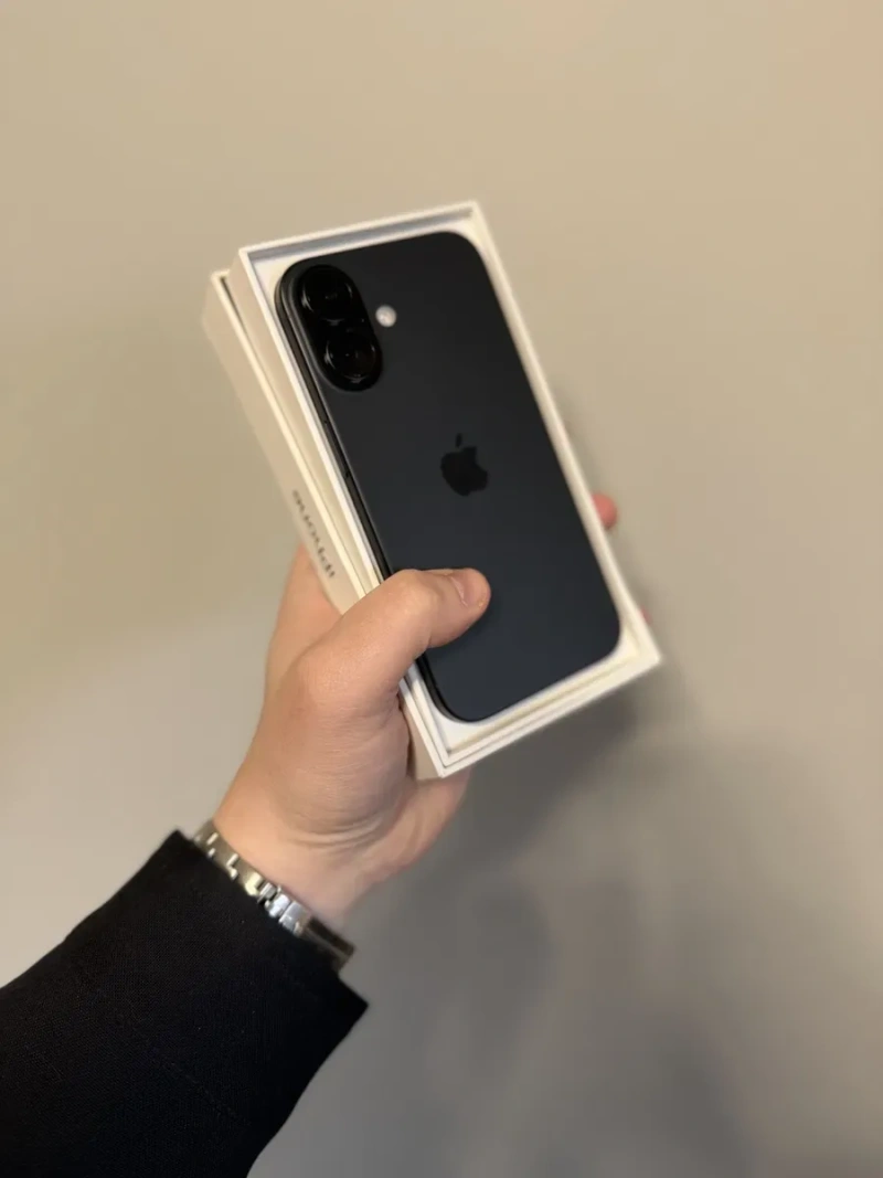 Apple iPhone  16 128Gb. (Black) — фото 8