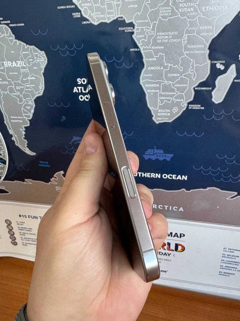 Apple Iphone 16 Pro 256Gb Natural Titanium Neverlock — фото 6