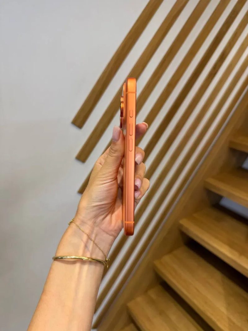 Apple iPhone 17 Pro 256Gb. ( Cosmic Orange ) — фото 5