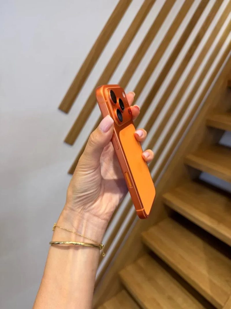 Apple iPhone 17 Pro 256Gb. ( Cosmic Orange ) — фото 6