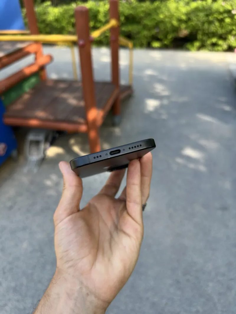 Apple Iphone Айфон 15 128ГБ Чорний| Неверлок | Оригінал — фото 5