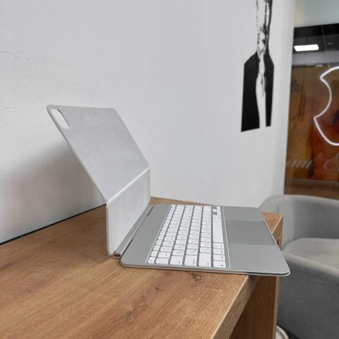 Apple Magic Keyboard iPad Pro 13.0” 2025 Touchpad Type-C 30446SV