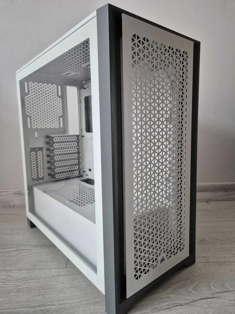 ATX корпус Corsair 4000D AIRFLOW Tempered Glass White