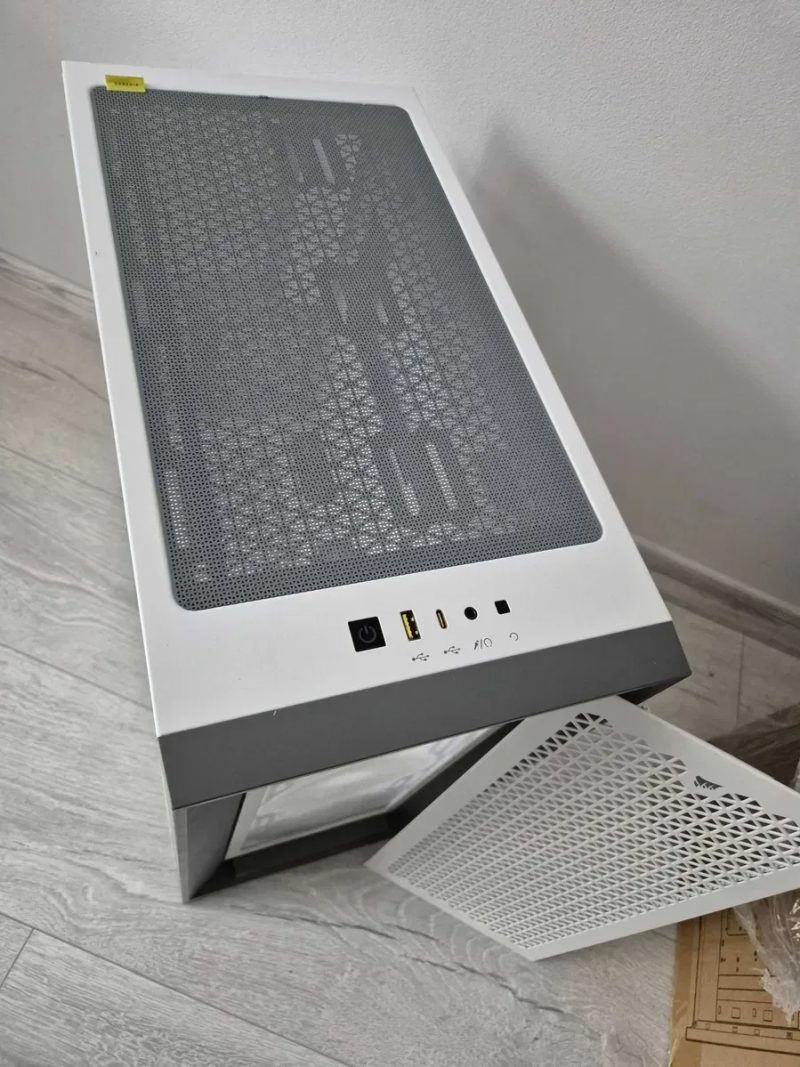 ATX корпус Corsair 4000D AIRFLOW Tempered Glass White — фото 4