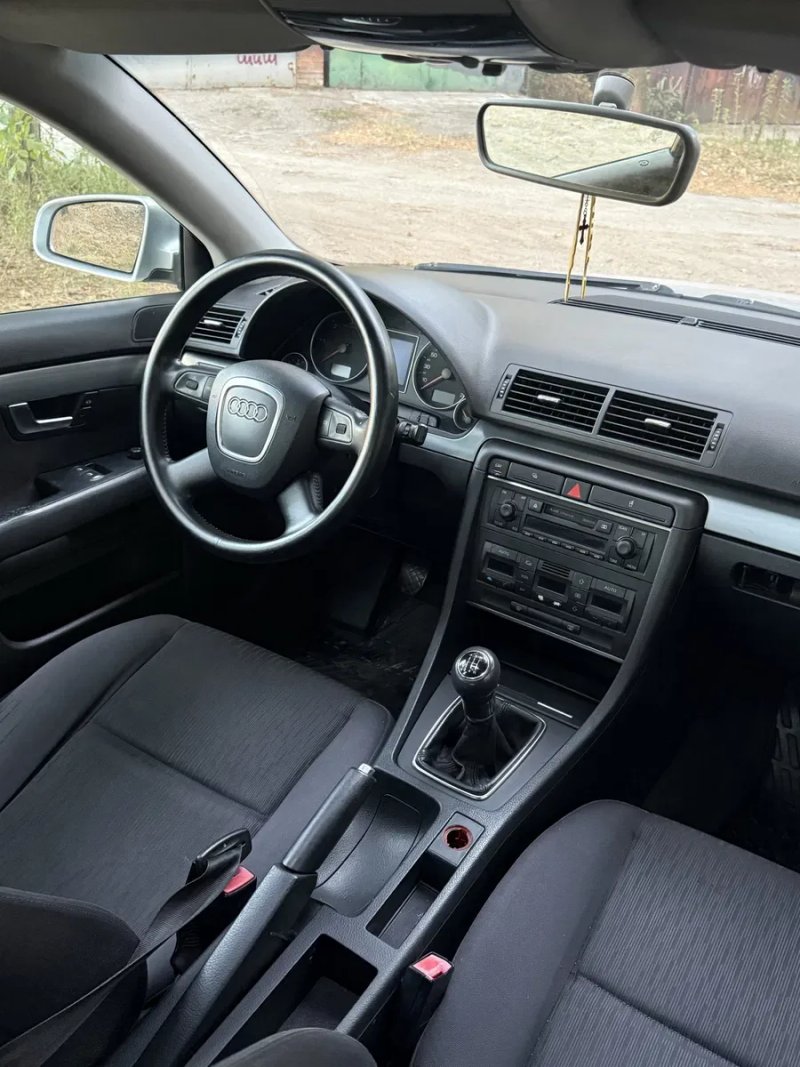 Audi A4B7 1.9TDI свіжопригнанна временный учёт — фото 6