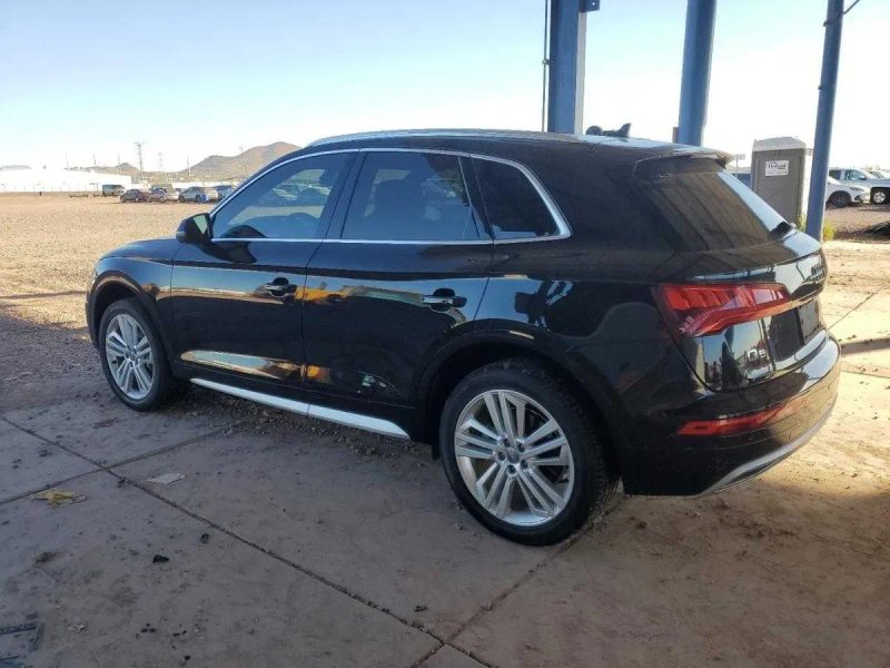 Audi Q5 Premium Plus 2018 - надійний кросовер з потужністю 252 к.с. — фото 3
