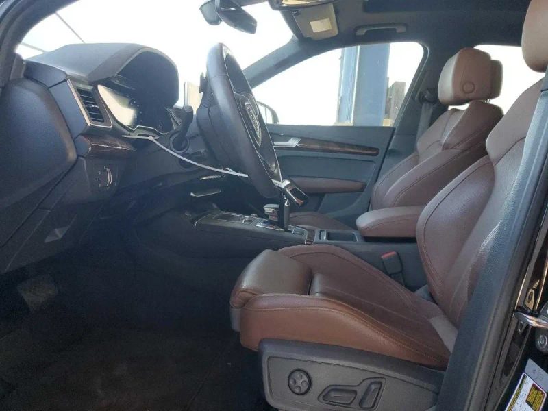 Audi Q5 Premium Plus 2018 - надійний кросовер з потужністю 252 к.с. — фото 7
