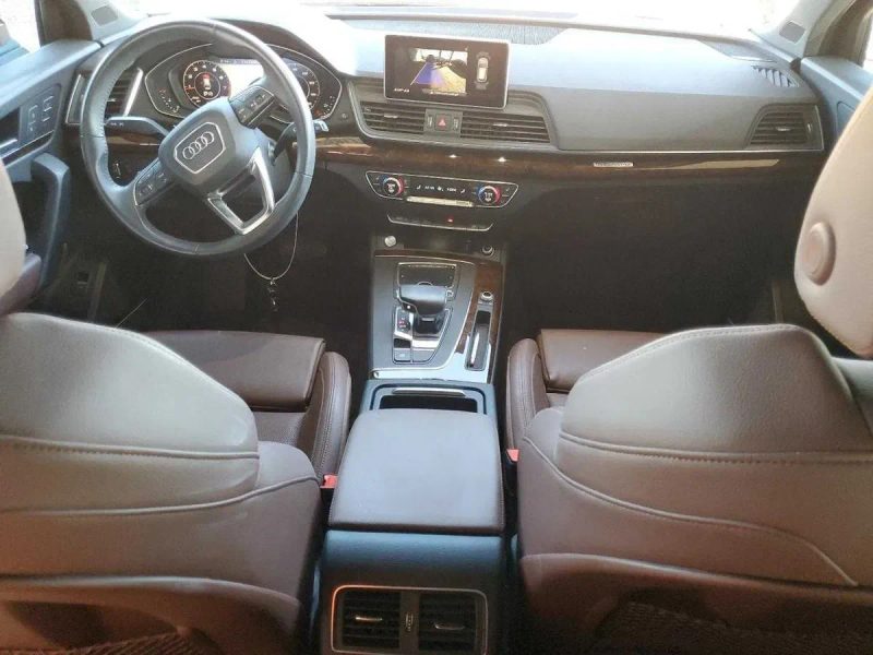 Audi Q5 Premium Plus 2018 - надійний кросовер з потужністю 252 к.с. — фото 8