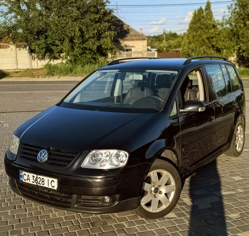 Авто для військових! Vw Touran 2,0 диз, автомат.  Тільки заїхав ! — фото 2