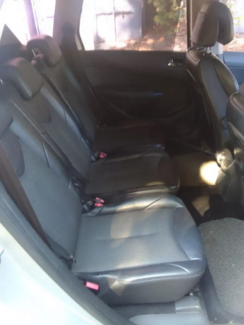 Авто PEUGEOT 308 HDi 2013г — фото 2