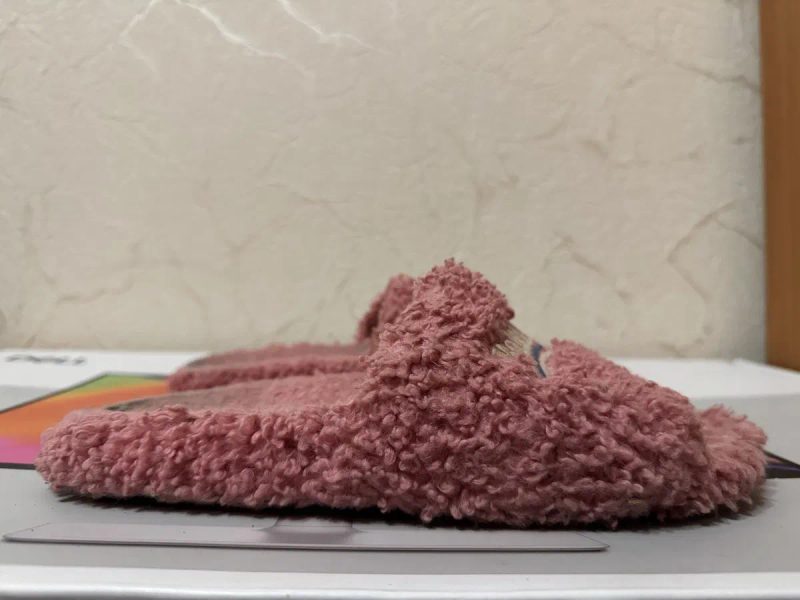 Balenciaga Furry Slides Sweet Pink — фото 2