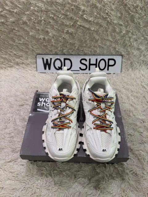 Balenciaga track 46