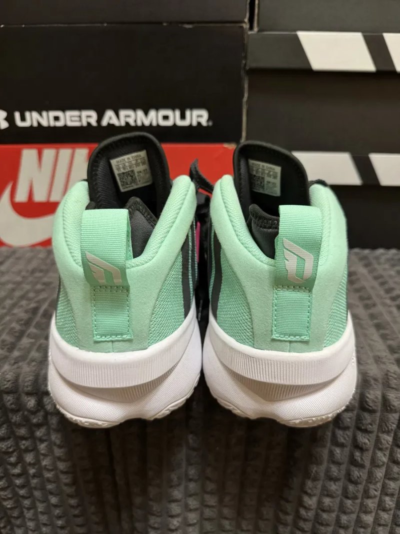 Баскетбольні кросівки Adidas Dame 8 Extply 45(29см) оригінал — фото 4
