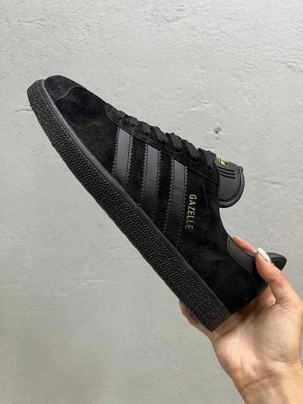(БЕЗ ПЕРЕДОПЛАТИ) Adidas Gazelle All Black адідас газелі повністю чорні замшеві кросівки з чорною підошвою — фото 6