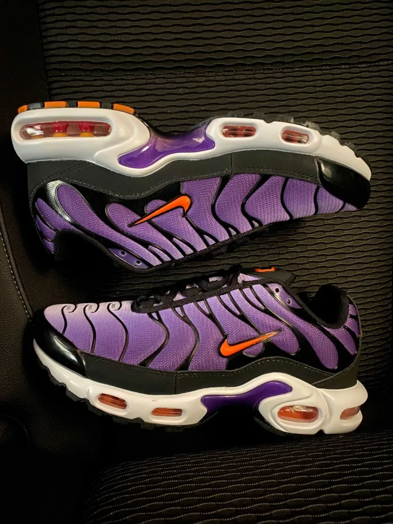 (БЕЗ ПЕРЕДОПЛАТИ)Nike Air Max Plus Triple найк аір макс плюс TN тн — фото 4