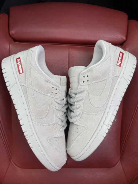 (БЕЗ ПЕРЕДОПЛАТИ) Nike SB Dunk Low x Supreme Beige найк данк супрім бежеві замшеві кросівки кеди