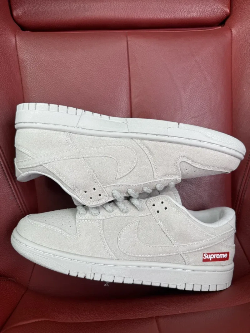 (БЕЗ ПЕРЕДОПЛАТИ) Nike SB Dunk Low x Supreme Beige найк данк супрім бежеві замшеві кросівки кеди — фото 2