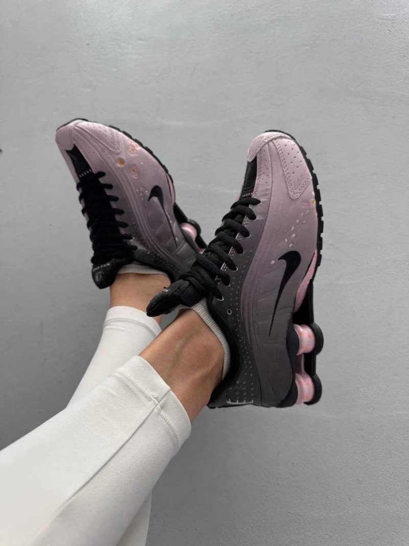 (БЕЗ ПЕРЕДОПЛАТИ) Nike Shox R4 Sakura найк шокс сакура білі рожеві кросівки сітка — фото 3