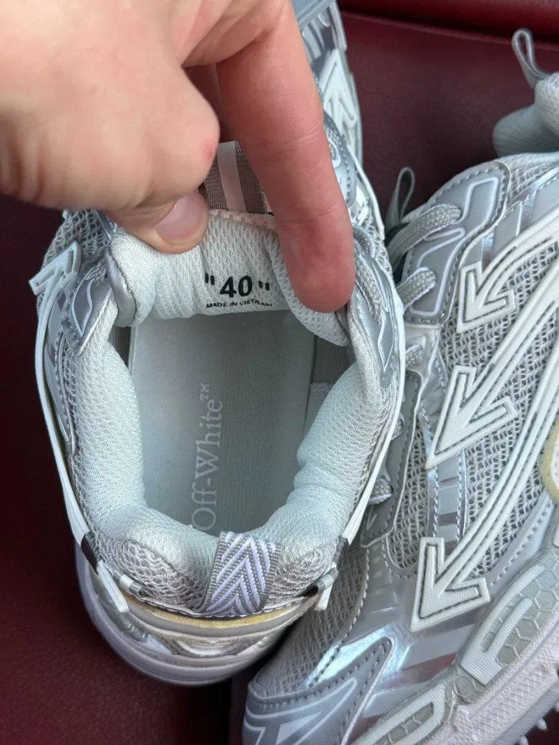 (БЕЗ ПЕРЕДОПЛАТИ) Off-White "Be Right Back" Grey White офф вайт бі райт бек сіро-білі сітчасті кросівки з фірмовою стрілкою та масивною підошвою — фото 6